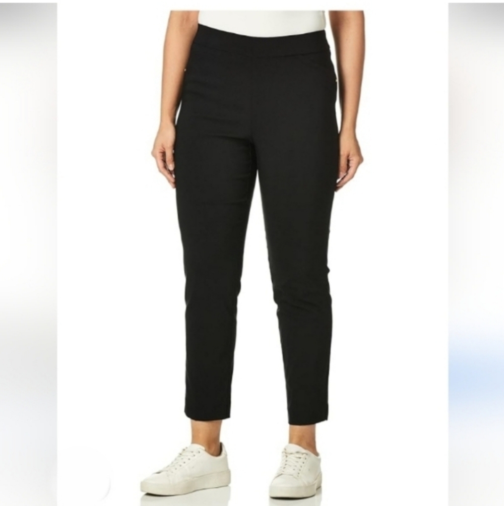 -- Briggs New York Black pull on  pants with pockets Women's Size 8